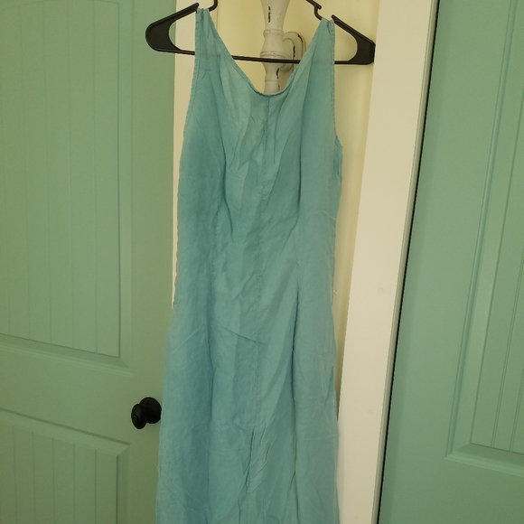 Dress - Picture 2 of 5